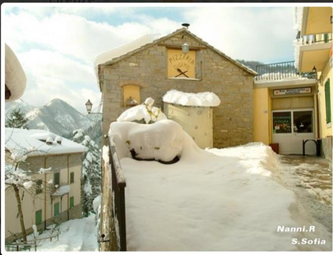 Locanda Ristorante Pizzeria Da Gigino Corniolo  Экстерьер фото